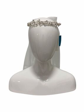 Lauren Marie White Headband Veil